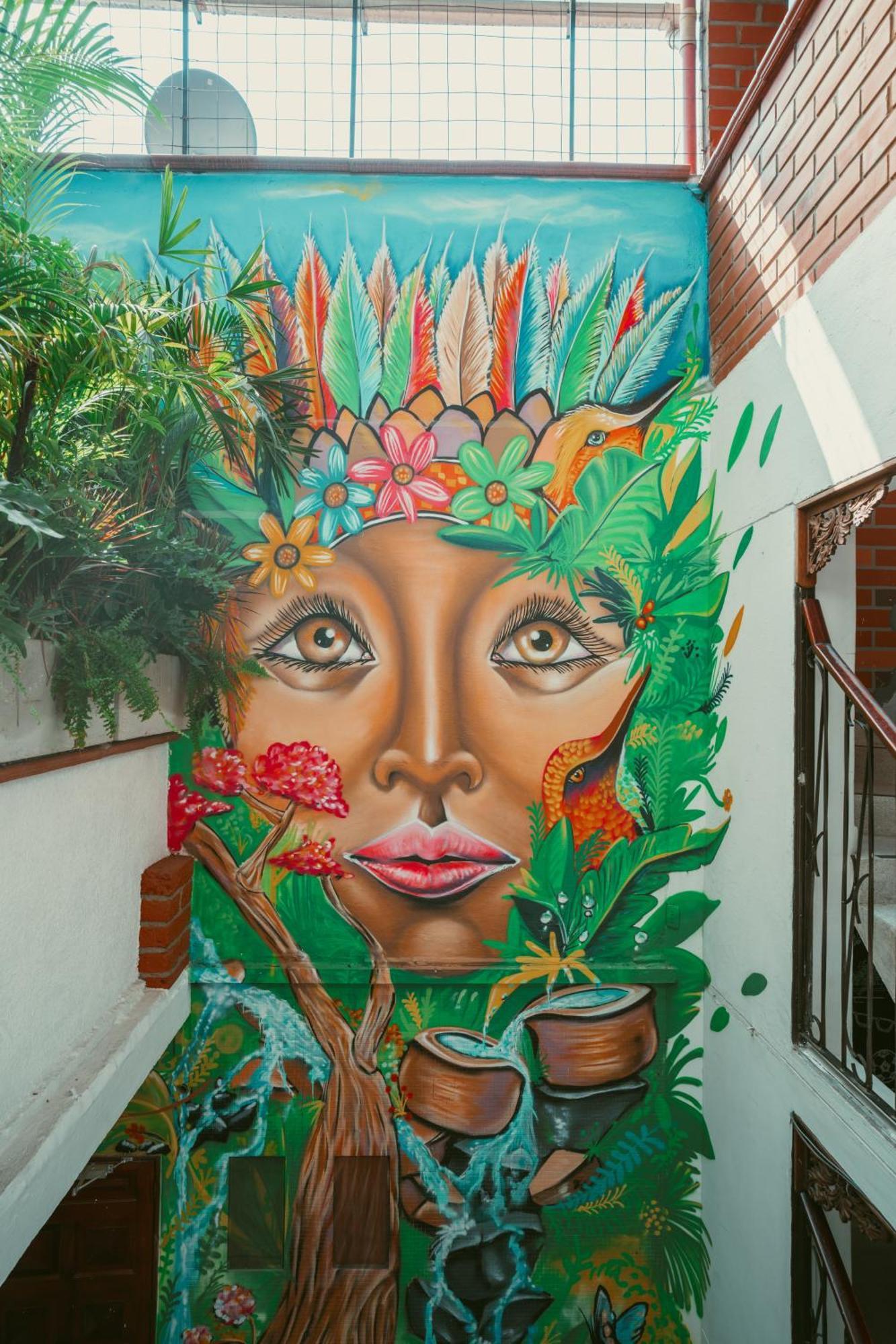 Pura Vida La 70 * Medellin